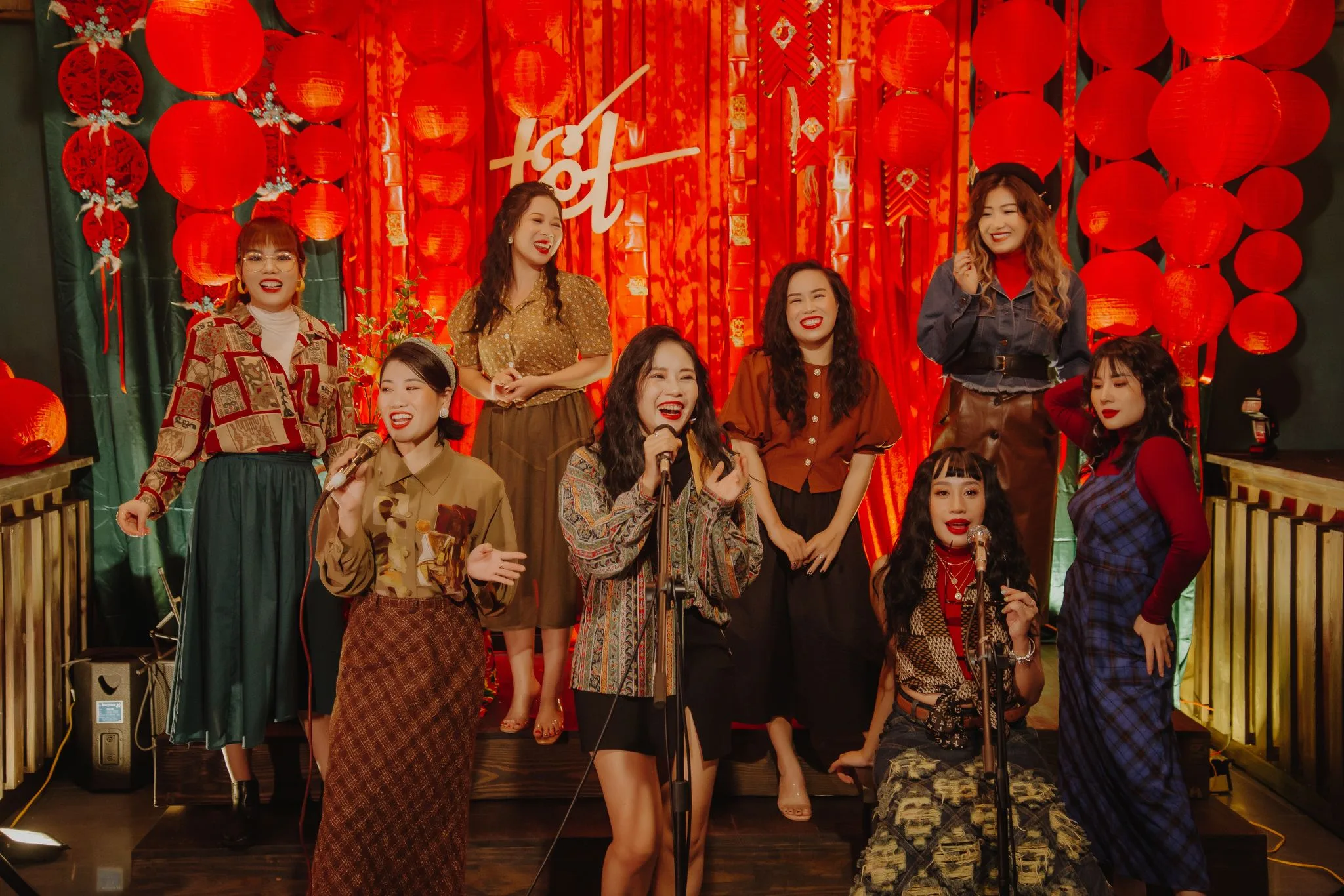 Xu hướng chụp ảnh year end party 2025-2026: Doanh nghiệp nào cũng nên biết