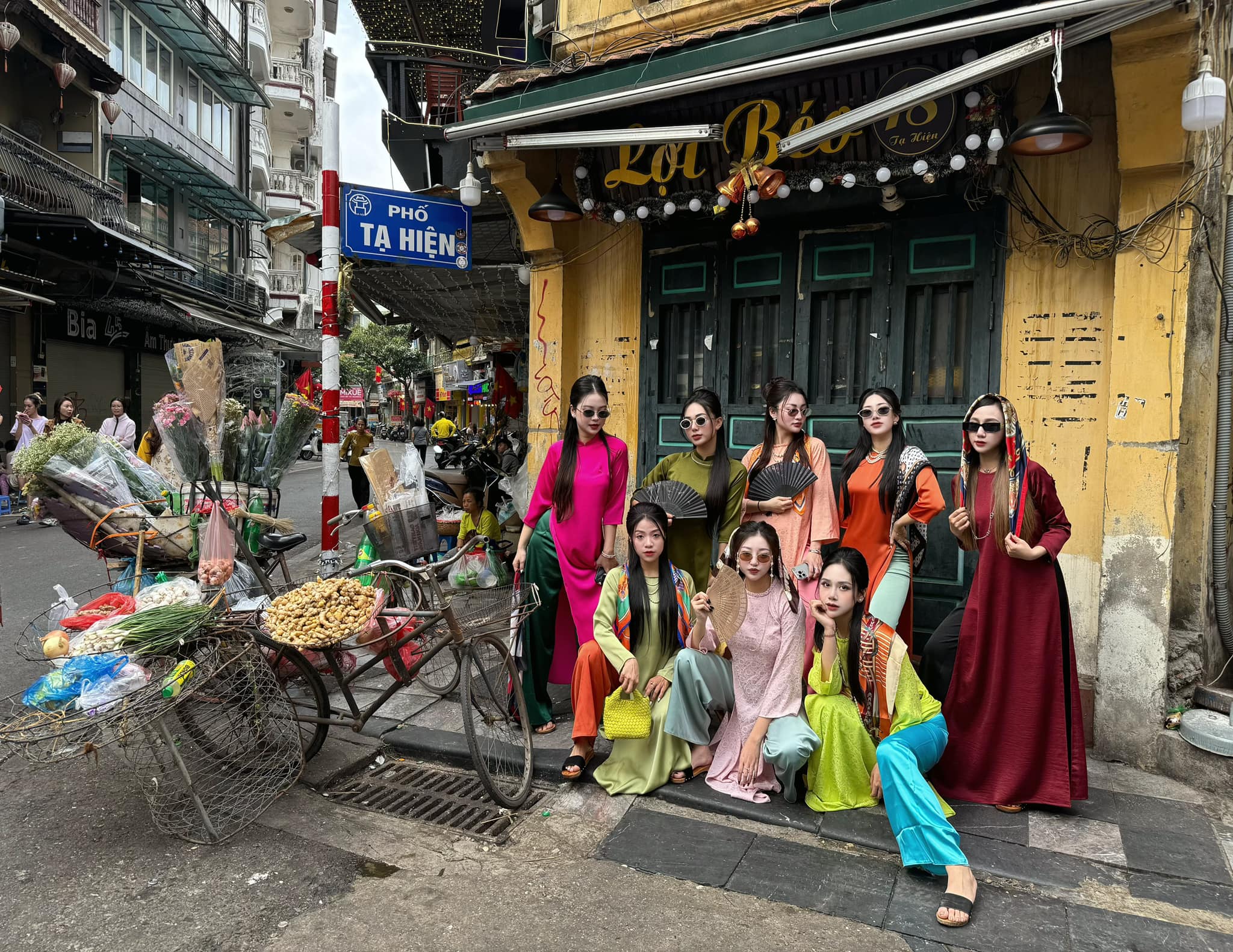 Xu hướng chụp ảnh Tết 2026 tại Hà Nội được nhiều gia đình yêu thích